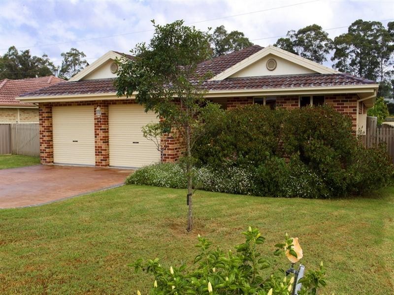 7 Lightwood Drive, West Nowra NSW 2541