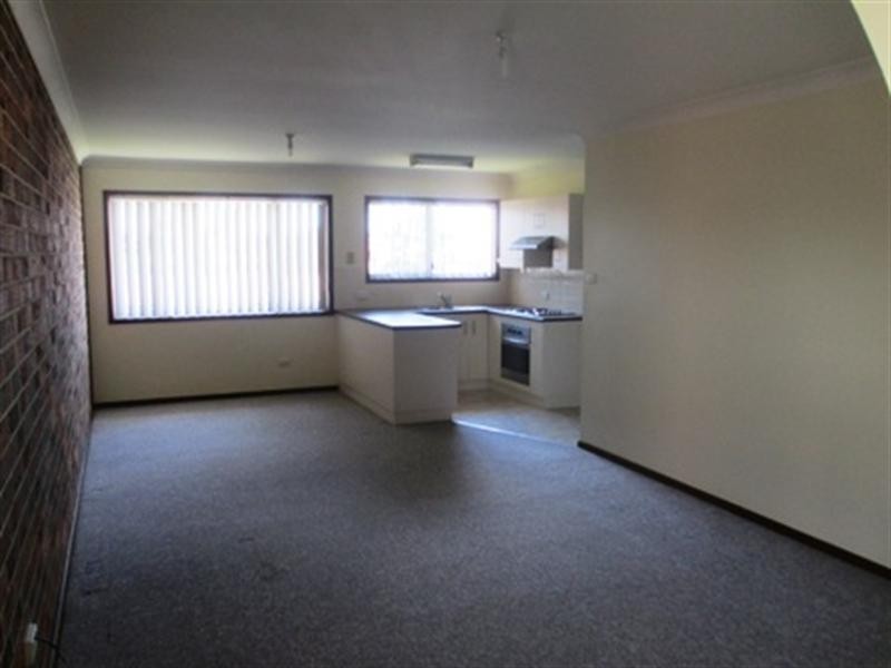 1/6 Jaycee Avenue, Nowra NSW 2541