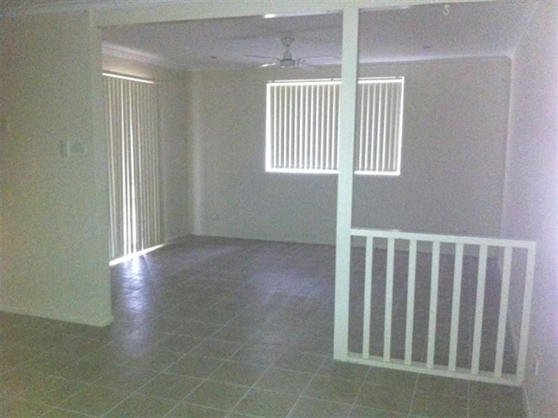 25 Yeovil Drive, Bomaderry NSW 2541