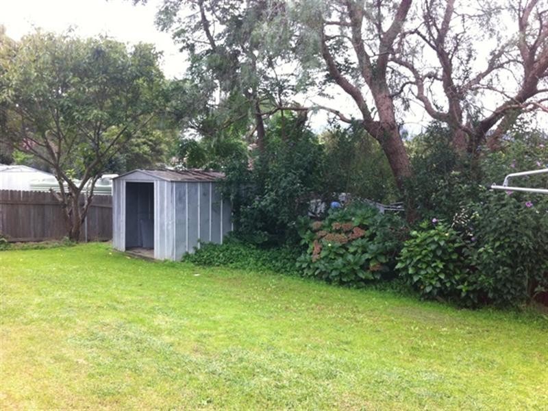 25 Yeovil Drive, Bomaderry NSW 2541