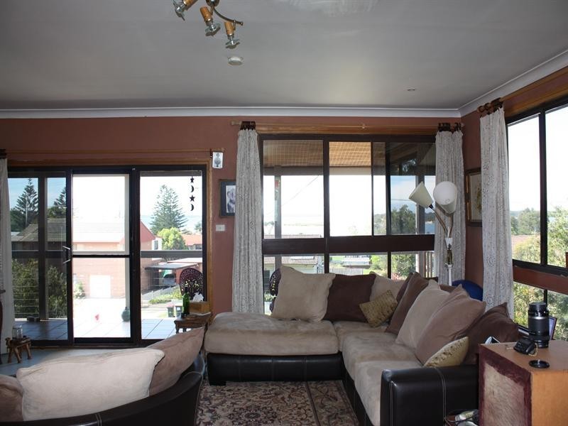 74 Silvermere Street, Culburra Beach NSW 2540