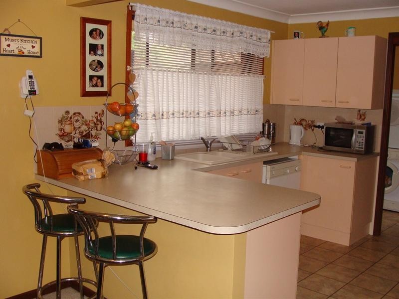 17 Clarke Avenue, North Nowra NSW 2541