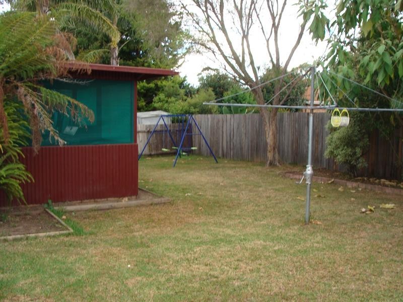 17 Clarke Avenue, North Nowra NSW 2541