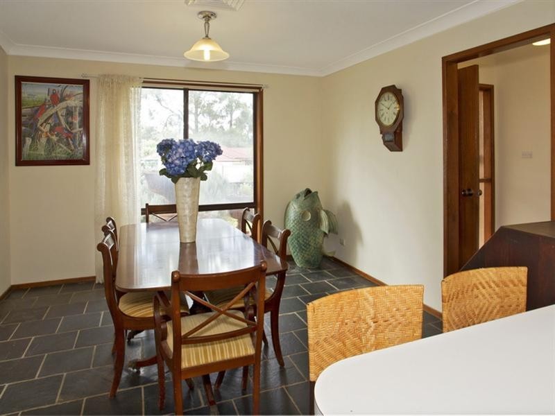 22 Devlin Avenue, North Nowra NSW 2541