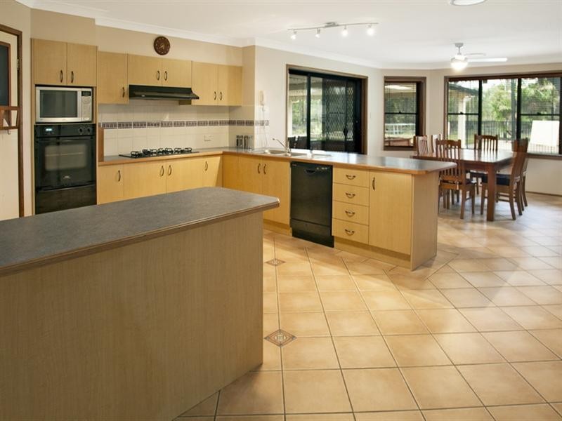 110 Timber Ridge Drive, Nowra Hill NSW 2540