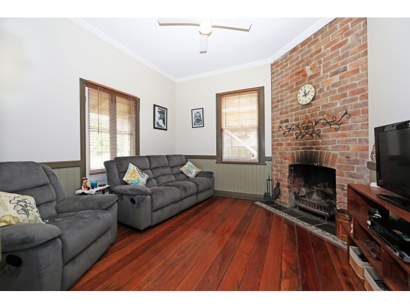 9 Tanang Street, Bomaderry NSW 2541
