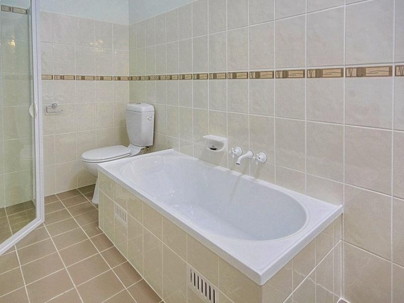 16 Turley Avenue, Bomaderry NSW 2541