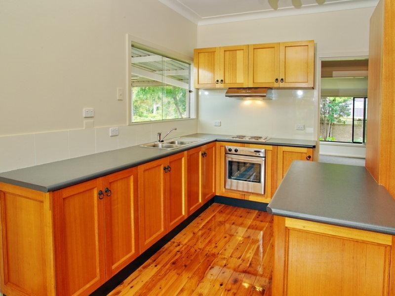 16 Turley Avenue, Bomaderry NSW 2541