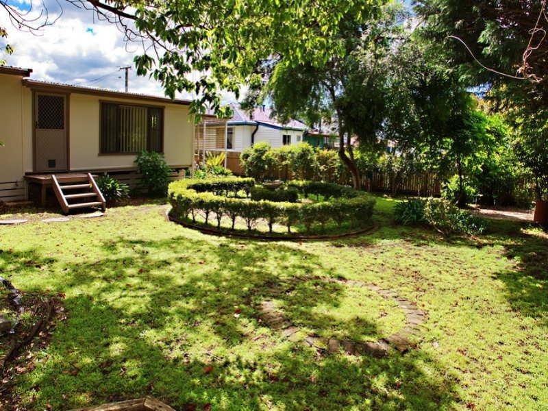 16 Turley Avenue, Bomaderry NSW 2541