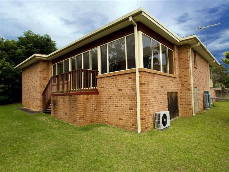 11 Paruna Place, North Nowra NSW 2541
