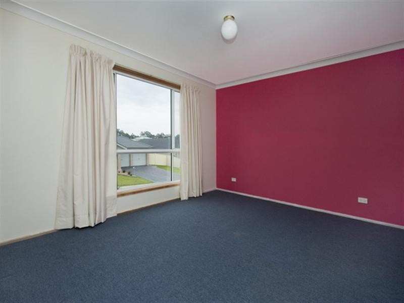 17 Riveroak Road, Worrigee NSW 2540