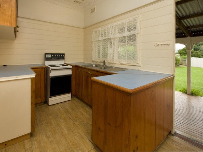 75 Jervis Street, Nowra NSW 2541