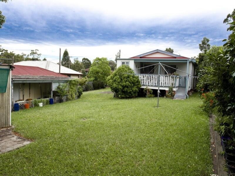 20 Brinawarr Street, Bomaderry NSW 2541