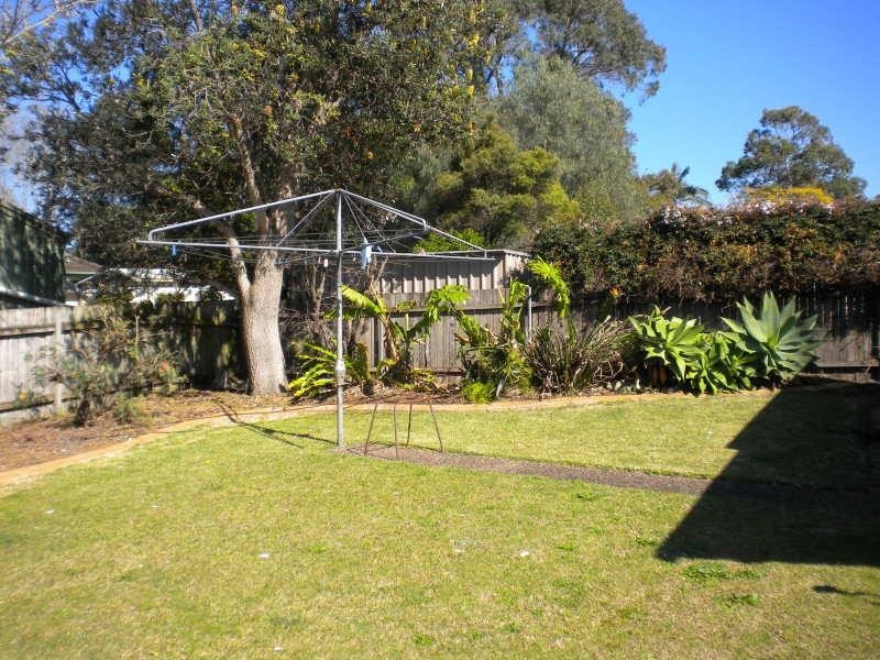 29 Monk Crescent, Bomaderry NSW 2541