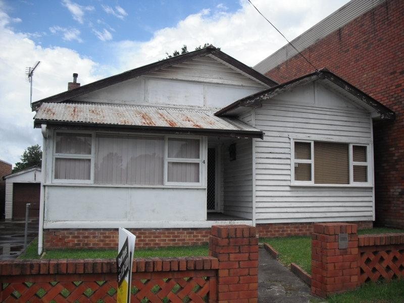 4 Bunberra Street, Bomaderry NSW 2541