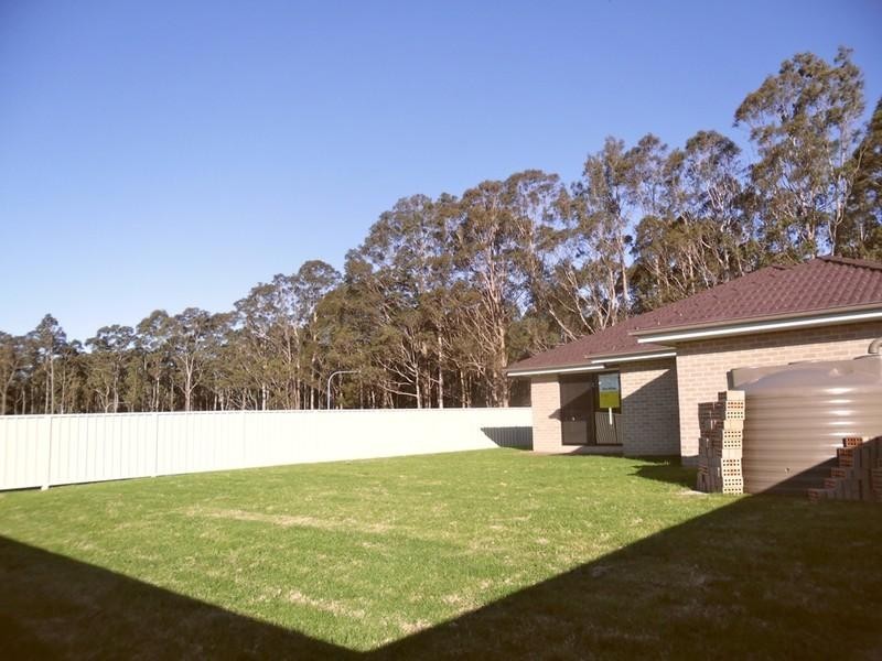 36 Rannoch Drive, Nowra NSW 2541