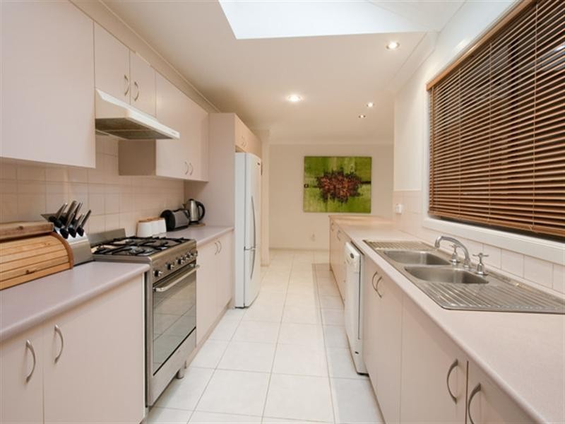 4 Isa Road, Worrigee NSW 2540