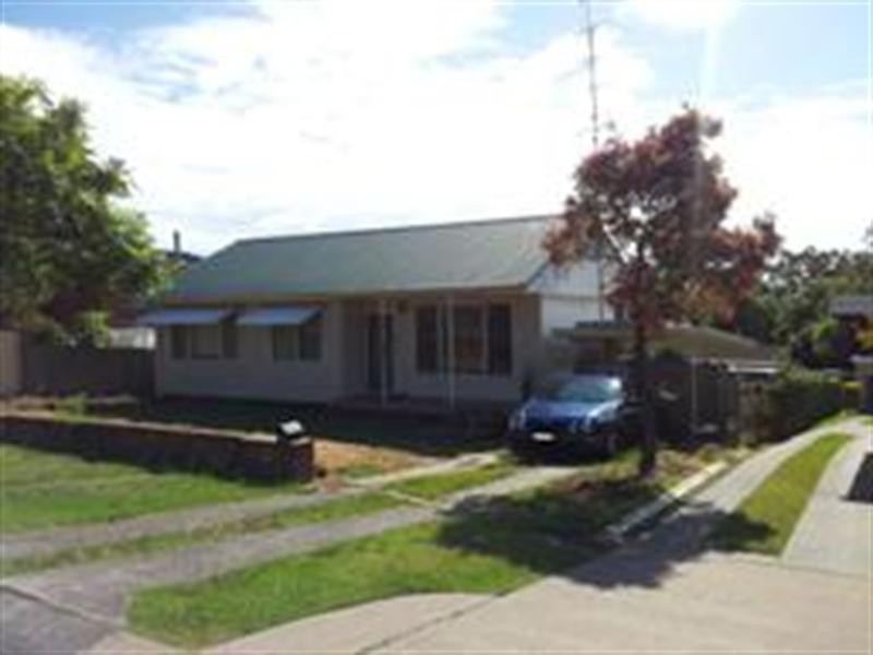 2 Hockey Street, Nowra NSW 2541