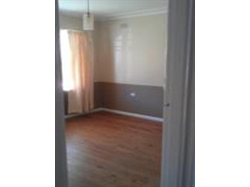 2 Hockey Street, Nowra NSW 2541