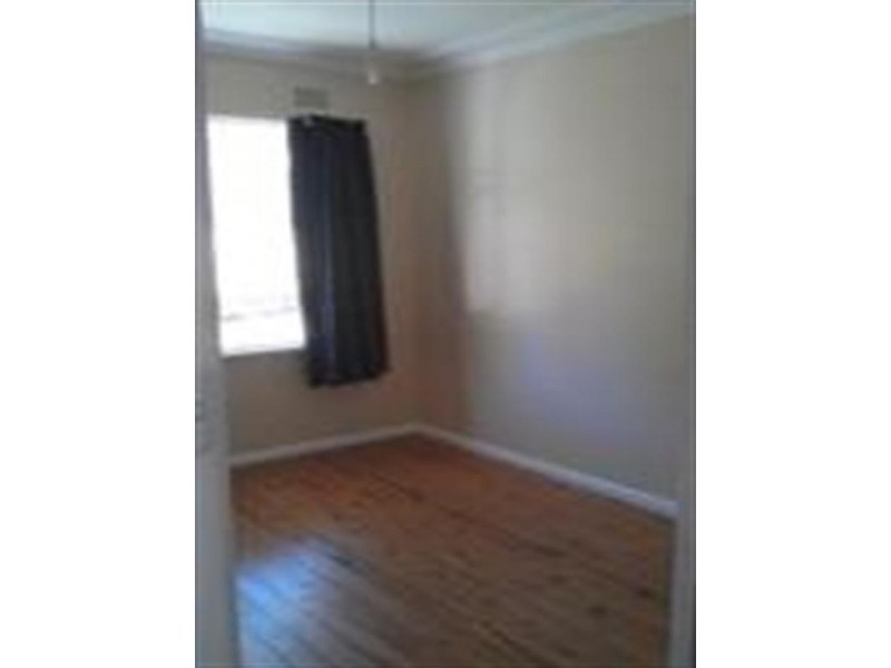 2 Hockey Street, Nowra NSW 2541