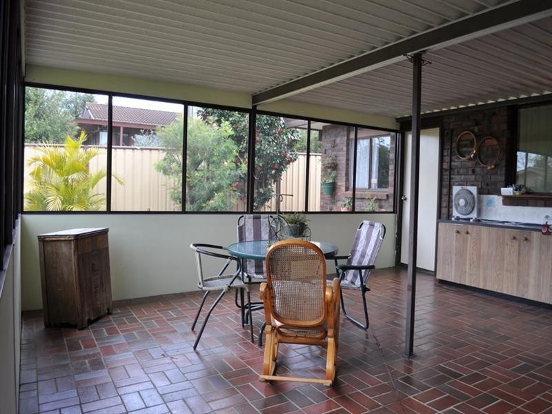 16 Jasmine Drive, Bomaderry NSW 2541