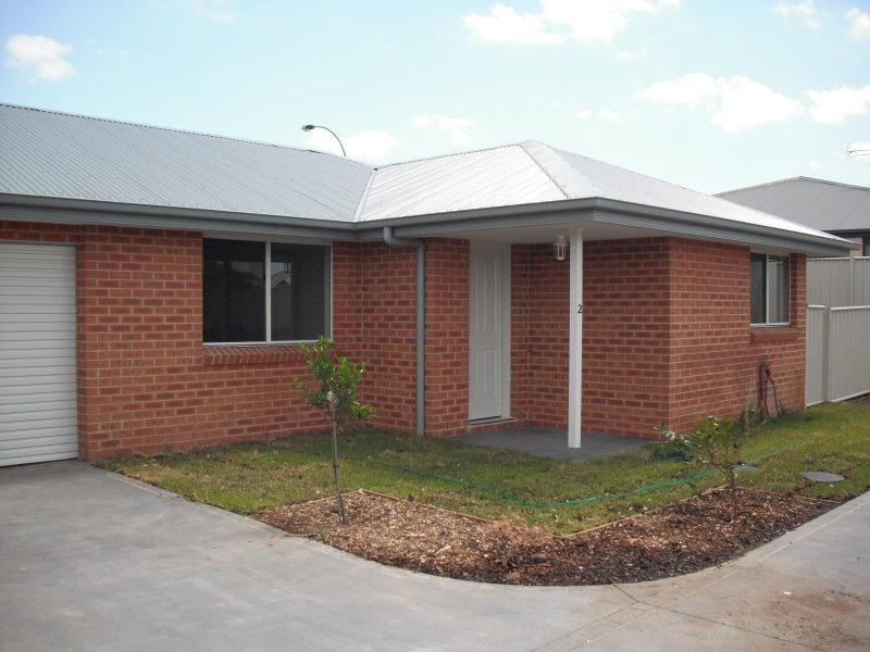 4/13 Hannah Place., Worrigee NSW 2540