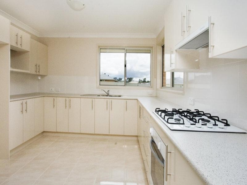 4/13 Hannah Place., Worrigee NSW 2540