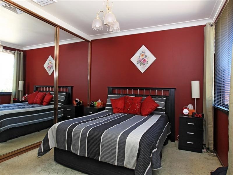 6 Benney Close, West Nowra NSW 2541