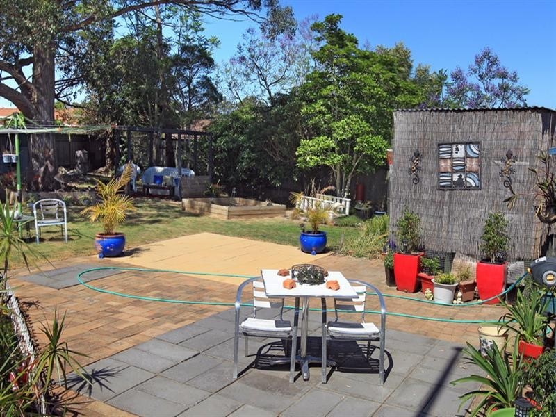 6 Benney Close, West Nowra NSW 2541