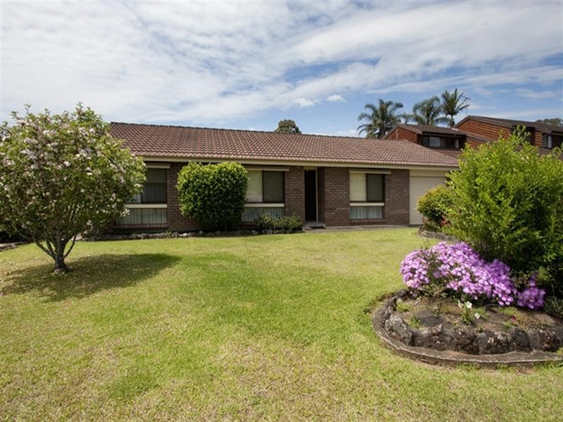 14 Caroola Parade, North Nowra NSW 2541