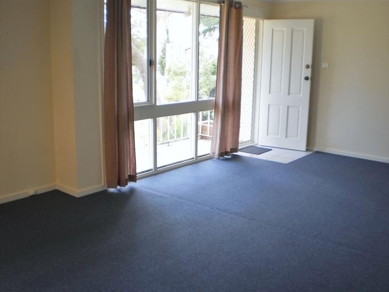 31 Sampson Crescent, Bomaderry NSW 2541