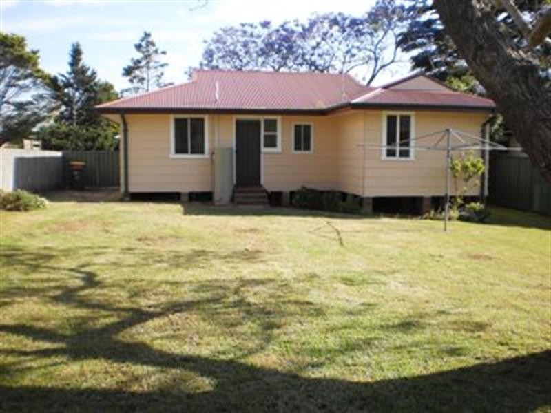 31 Sampson Crescent, Bomaderry NSW 2541