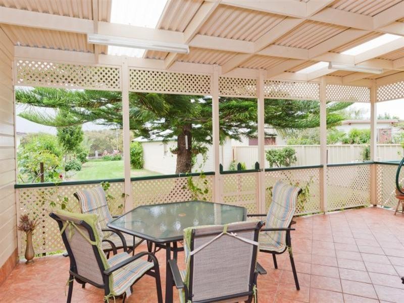 5 Adelaide Street, Greenwell Point NSW 2540