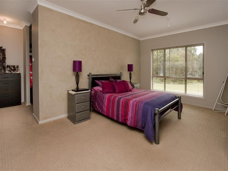 18 Monterey Drive, Nowra Hill NSW 2540