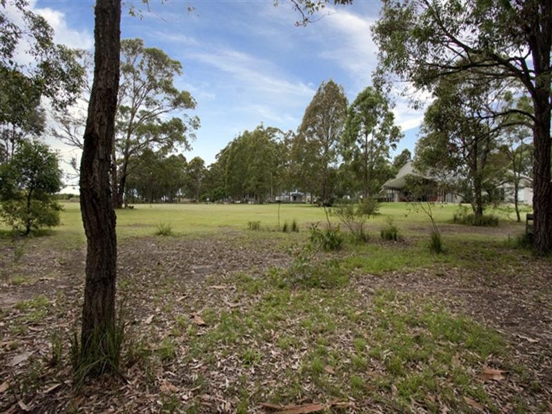 18 Monterey Drive, Nowra Hill NSW 2540