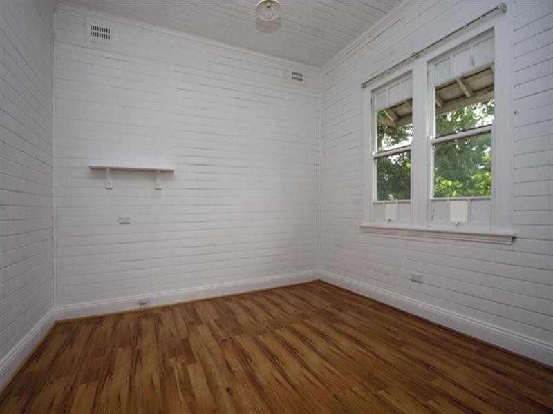 55 Osborne Street, Nowra NSW 2541