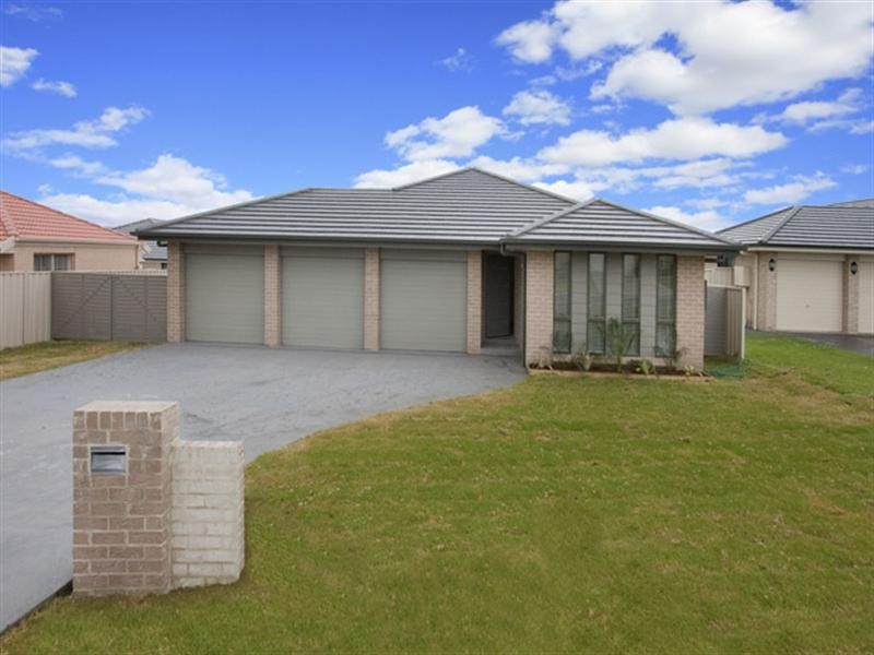 23 Blue Bell Way, Worrigee NSW 2540