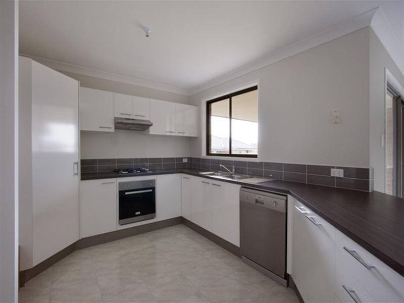 23 Blue Bell Way, Worrigee NSW 2540