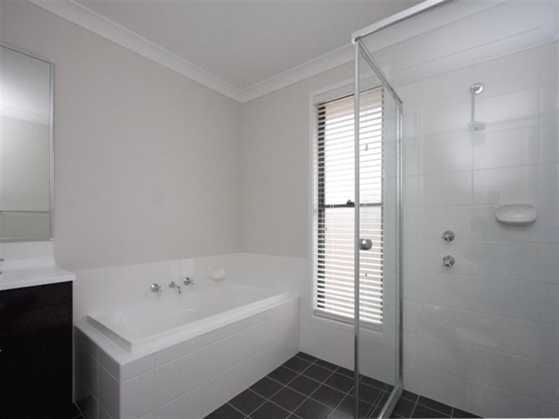 23 Blue Bell Way, Worrigee NSW 2540