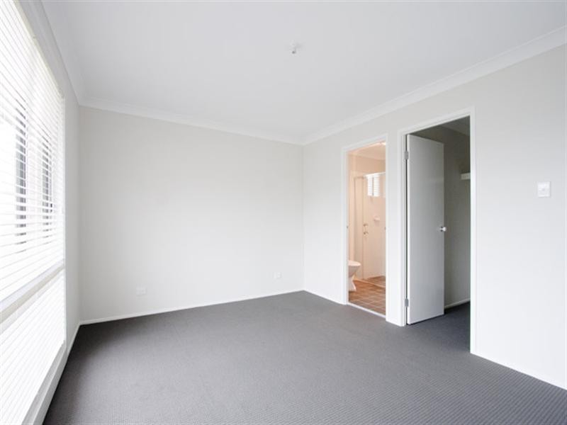 23 Blue Bell Way, Worrigee NSW 2540