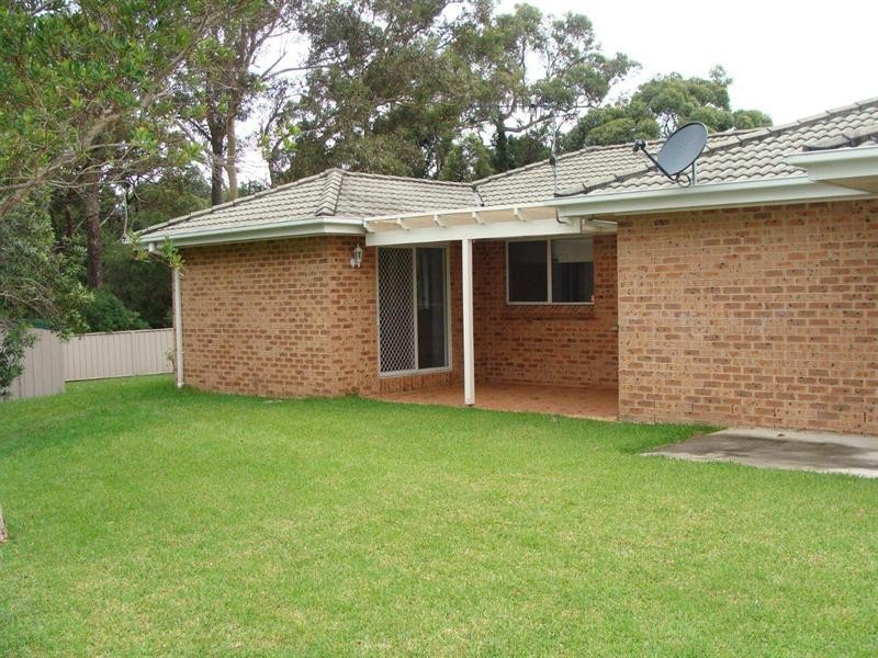 13 Wisteria Place, Bomaderry NSW 2541
