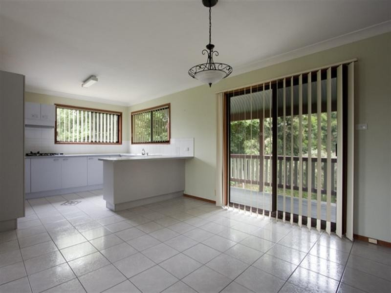 20 Lydon Crescent, West Nowra NSW 2541