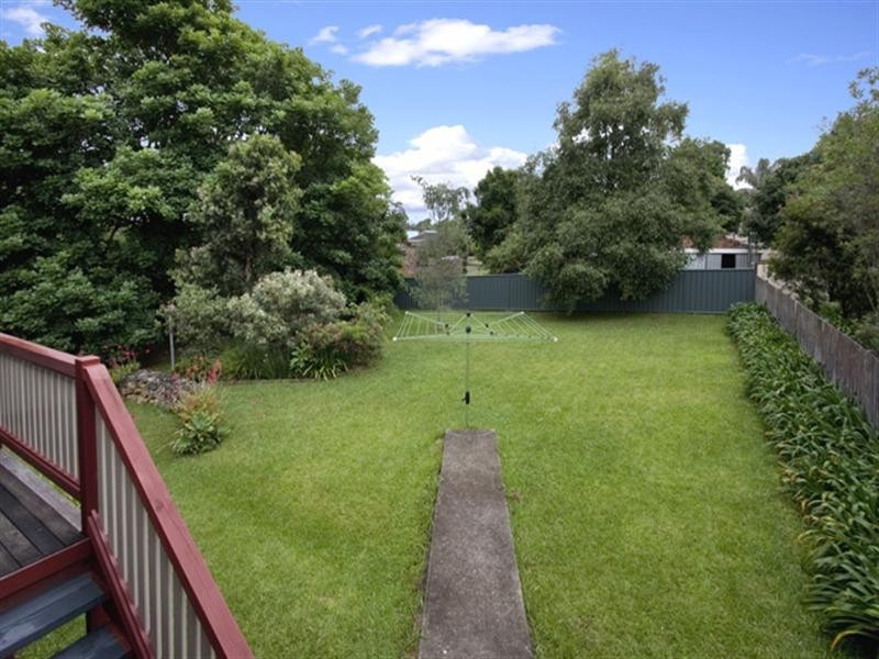 20 Lydon Crescent, West Nowra NSW 2541