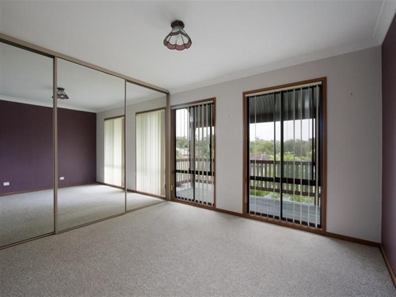 20 Lydon Crescent, West Nowra NSW 2541