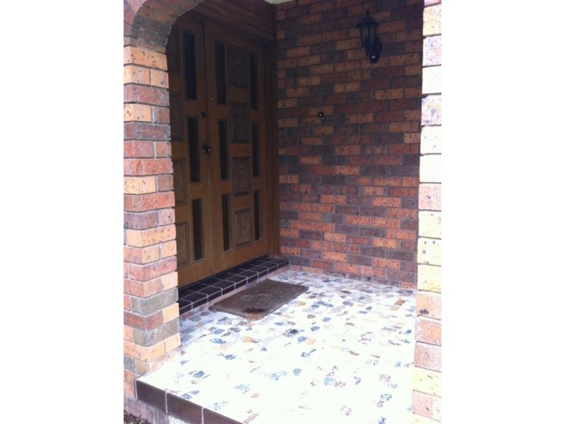 15 Woorin Close, Bomaderry NSW 2541