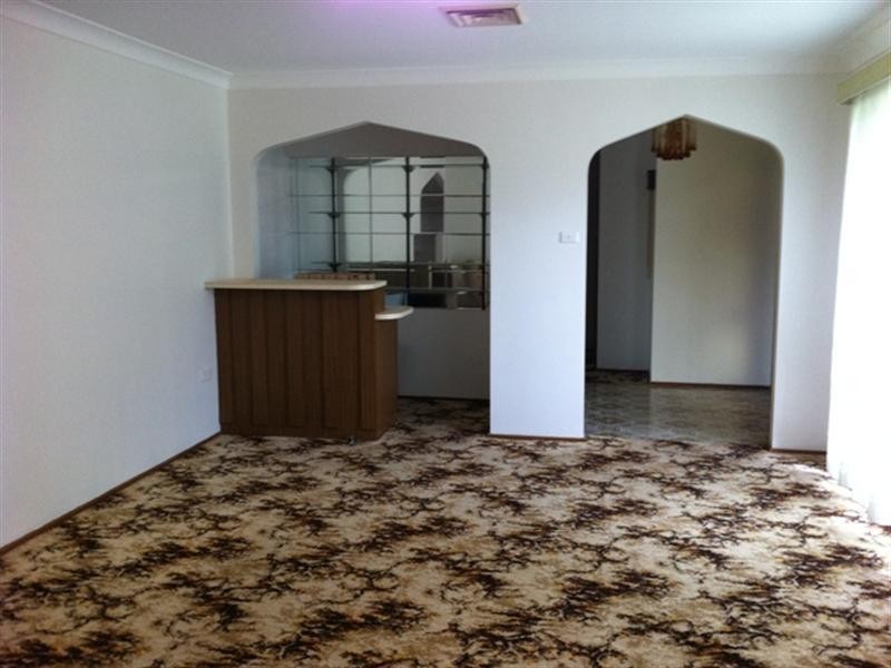 15 Woorin Close, Bomaderry NSW 2541