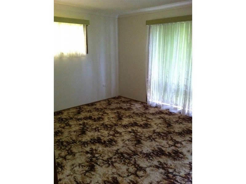 15 Woorin Close, Bomaderry NSW 2541