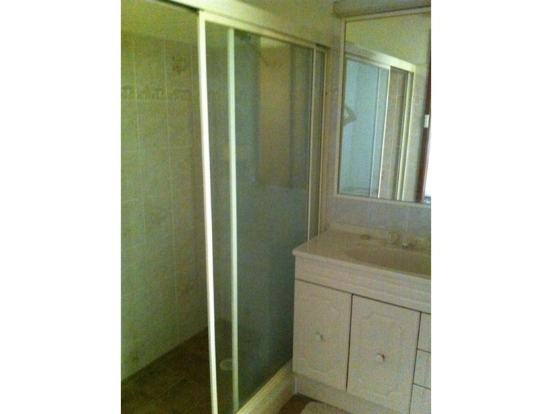 15 Woorin Close, Bomaderry NSW 2541