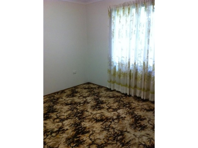 15 Woorin Close, Bomaderry NSW 2541