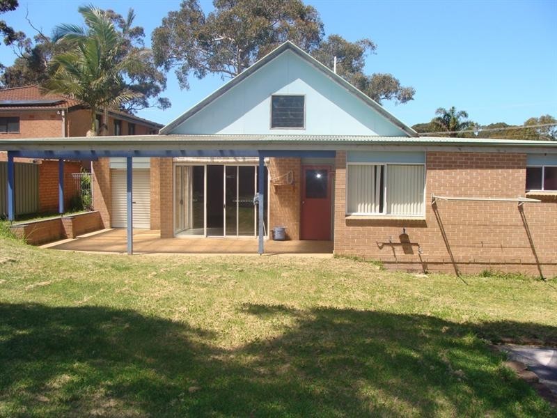 11 Saumarez Street, Vincentia NSW 2540